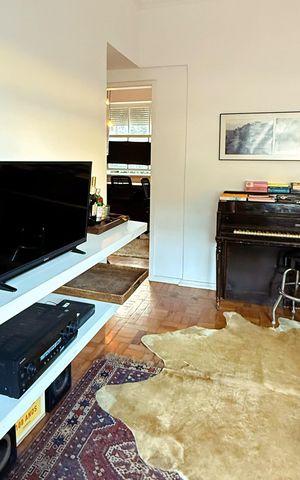 Apartamento à venda com 100m², 3 quartos e sem vaga Apartamento à venda com 100m², 3 quartos e sem vagaSala