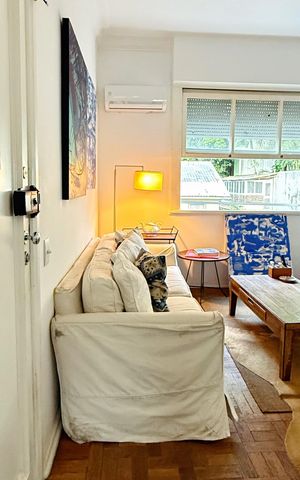 Apartamento à venda com 100m², 3 quartos e sem vaga Apartamento à venda com 100m², 3 quartos e sem vagaSala