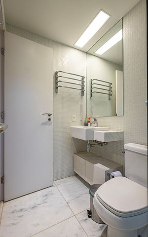 Apartamento à venda com 223m², 3 quartos e 4 vagas Apartamento à venda com 223m², 3 quartos e 4 vagasBanheiro da Suíte 3