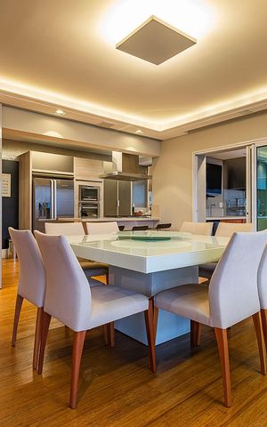 Apartamento à venda com 223m², 3 quartos e 4 vagas Apartamento à venda com 223m², 3 quartos e 4 vagasSala