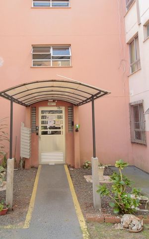 Apartamento à venda com 38m², 2 quartos e 1 vaga Apartamento à venda com 38m², 2 quartos e 1 vagaFachada do bloco