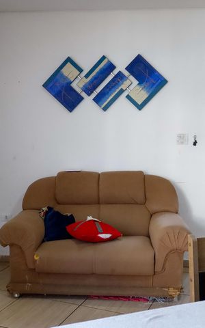 Casa à venda com 130m², 2 quartos e sem vaga Casa à venda com 130m², 2 quartos e sem vagaSala