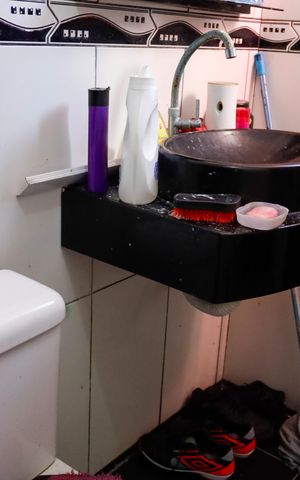 Casa à venda com 130m², 2 quartos e sem vaga Casa à venda com 130m², 2 quartos e sem vagaBanheiro da Suíte 1