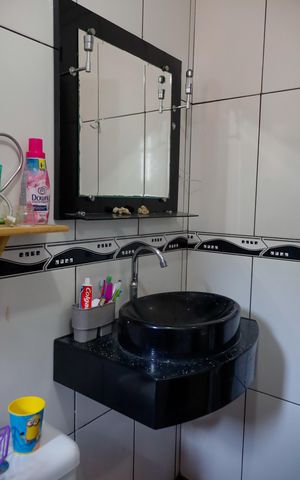 Casa à venda com 130m², 2 quartos e sem vaga Casa à venda com 130m², 2 quartos e sem vagaBanheiro da Suíte 2