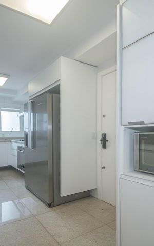 Apartamento à venda com 162m², 3 quartos e 3 vagasCozinha