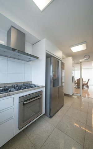 Apartamento à venda com 162m², 3 quartos e 3 vagasCozinha