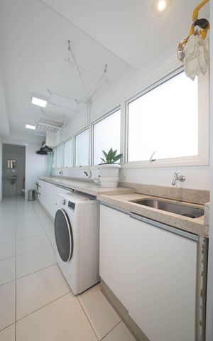 Apartamento à venda com 162m², 3 quartos e 3 vagasÁrea de Serviço