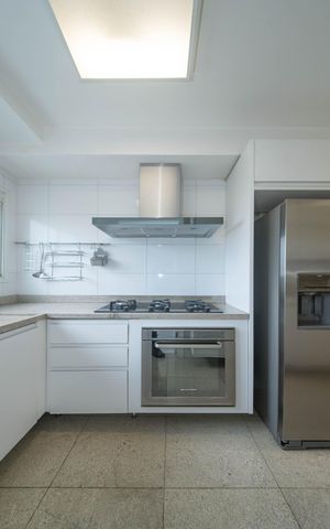 Apartamento à venda com 162m², 3 quartos e 3 vagasCozinha