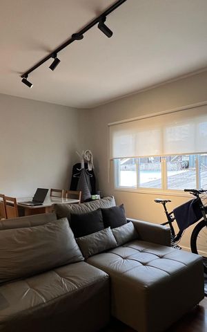 Apartamento à venda com 90m², 2 quartos e 1 vaga Apartamento à venda com 90m², 2 quartos e 1 vagaSala