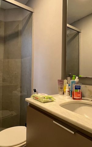 Apartamento à venda com 90m², 2 quartos e 1 vaga Apartamento à venda com 90m², 2 quartos e 1 vagaBanheiro