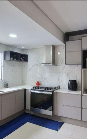 Casa à venda com 340m², 4 quartos e 6 vagas Casa à venda com 340m², 4 quartos e 6 vagasCozinha