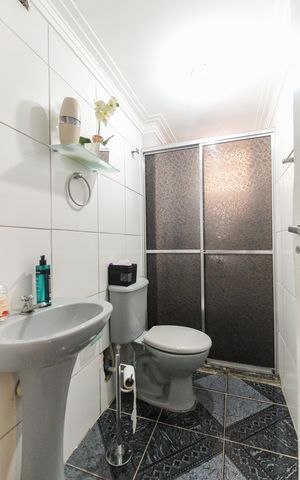 Apartamento à venda com 67m², 2 quartos e sem vaga Apartamento à venda com 67m², 2 quartos e sem vagaBanheiro Social