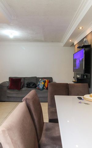 Apartamento à venda com 67m², 2 quartos e sem vaga Apartamento à venda com 67m², 2 quartos e sem vagaSala