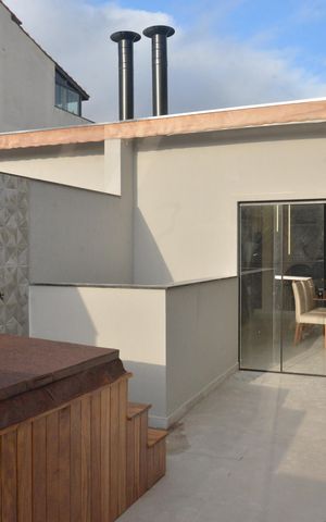 Casa à venda com 160m², 3 quartos e 2 vagasCobertura