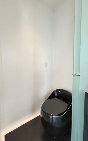 Apartamento para alugar com 176m², 2 quartos e 2 vagas Apartamento para alugar com 176m², 2 quartos e 2 vagasBanheiro da Suíte 1