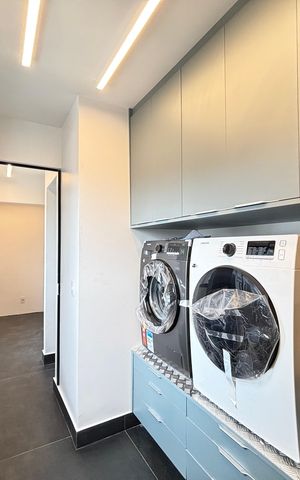 Apartamento para alugar com 176m², 2 quartos e 2 vagas Apartamento para alugar com 176m², 2 quartos e 2 vagasÁrea de Serviço