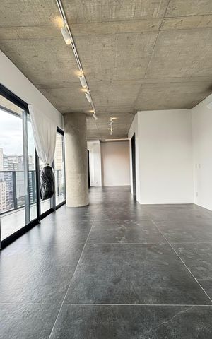 Apartamento para alugar com 176m², 2 quartos e 2 vagas Apartamento para alugar com 176m², 2 quartos e 2 vagasSala
