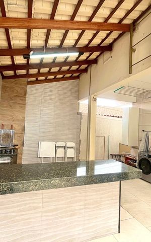 Casa à venda com 392m², 4 quartos e 2 vagas