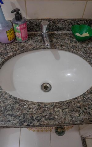 Apartamento à venda com 64m², 3 quartos e 2 vagas Apartamento à venda com 64m², 3 quartos e 2 vagasBanheiro da Suíte