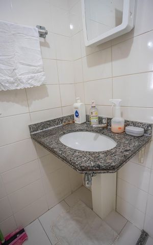 Apartamento à venda com 64m², 3 quartos e 2 vagas Apartamento à venda com 64m², 3 quartos e 2 vagasBanheiro Social