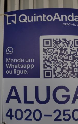 Casa à venda com 120m², 2 quartos e 1 vagaPlaca instalada