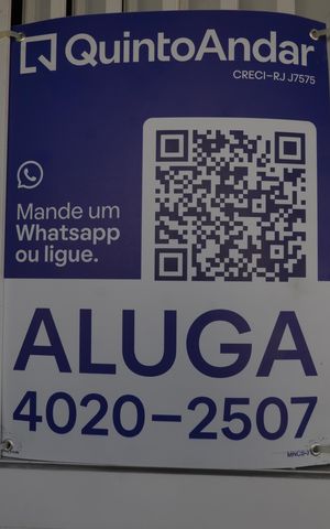 Casa à venda com 120m², 2 quartos e 1 vagaPlaca instalada