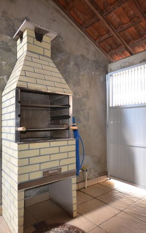 Casa à venda com 120m², 2 quartos e 1 vagaÁrea comum - Churrasqueira