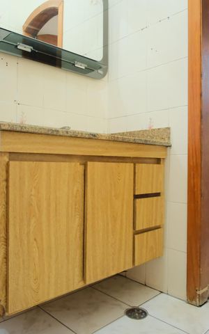 Casa para alugar com 250m², 3 quartos e 4 vagasBanheiro da Suíte americana 1 e 2