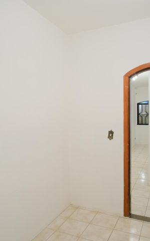 Casa para alugar com 250m², 3 quartos e 4 vagasSuíte