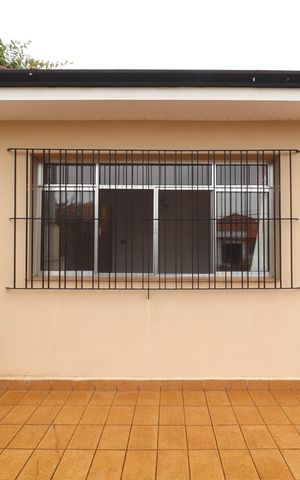 Casa à venda com 96m², 2 quartos e 3 vagas Casa à venda com 96m², 2 quartos e 3 vagasVaranda