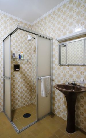 Casa à venda com 222m², 3 quartos e 4 vagasBanheiro 1
