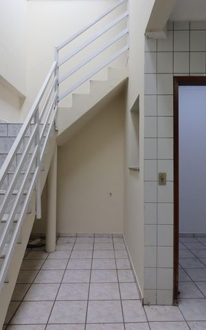 Casa à venda com 210m², 3 quartos e 2 vagasÁrea de Serviço