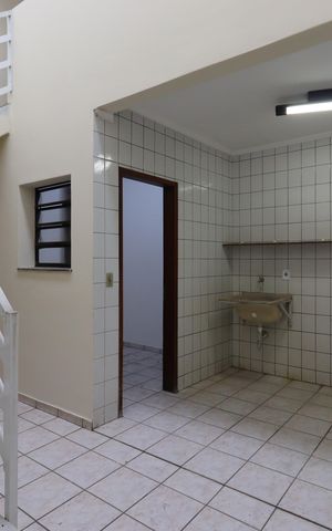 Casa à venda com 210m², 3 quartos e 2 vagasÁrea de Serviço