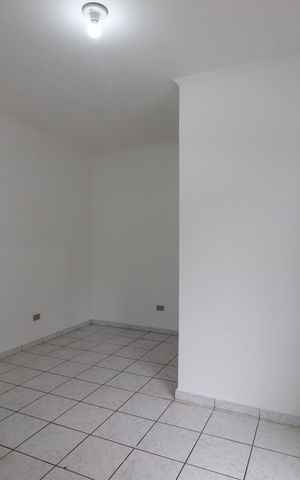 Casa à venda com 210m², 3 quartos e 2 vagasSuíte