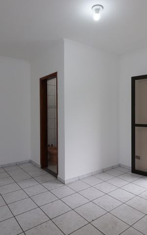 Casa à venda com 210m², 3 quartos e 2 vagasSuíte