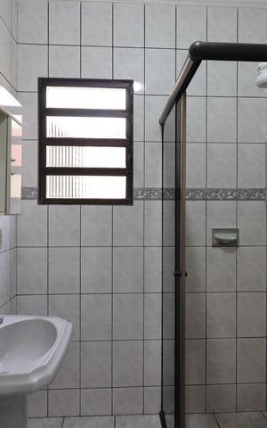 Casa à venda com 210m², 3 quartos e 2 vagasBanheiro social 2