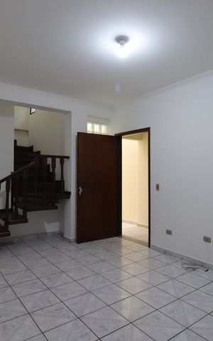 Casa à venda com 210m², 3 quartos e 2 vagasSala