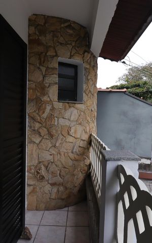 Casa à venda com 210m², 3 quartos e 2 vagasSacada da Suíte
