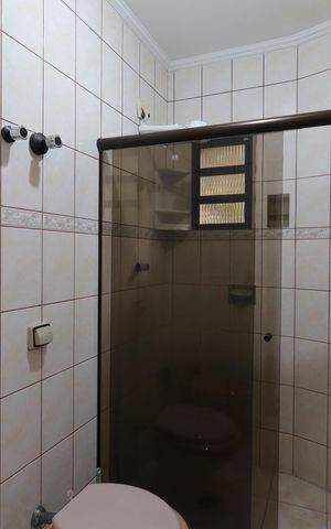 Casa à venda com 210m², 3 quartos e 2 vagasBanheiro da Suíte