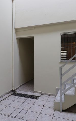 Casa à venda com 210m², 3 quartos e 2 vagasÁrea de Serviço