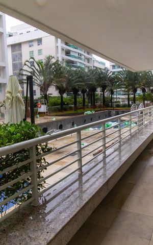 Apartamento à venda com 300m², 4 quartos e 3 vagas Apartamento à venda com 300m², 4 quartos e 3 vagasÁrea comum