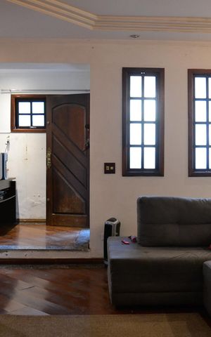 Casa para alugar com 321m², 3 quartos e 4 vagas Casa para alugar com 321m², 3 quartos e 4 vagasSala