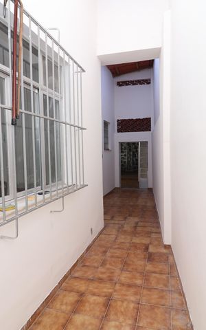 Casa à venda com 209m², 3 quartos e 1 vagaCorredor Lateral