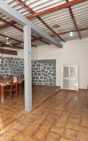 Casa à venda com 209m², 3 quartos e 1 vagaÁrea gourmet