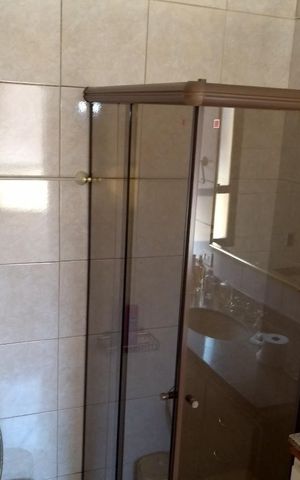 Casa à venda com 700m², 7 quartos e 6 vagas Casa à venda com 700m², 7 quartos e 6 vagasBanheiro 2 Casa 2