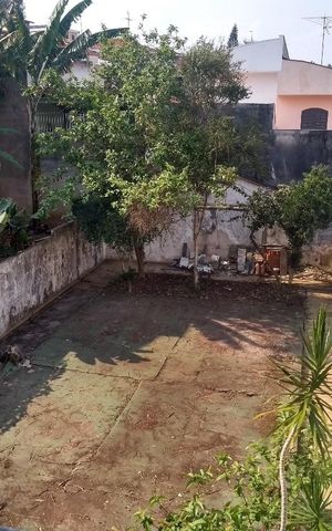 Casa à venda com 700m², 7 quartos e 6 vagas Casa à venda com 700m², 7 quartos e 6 vagasÁrea Externa