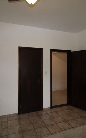 Casa de condomínio para alugar com 380m², 4 quartos e sem vagaQuarto 1