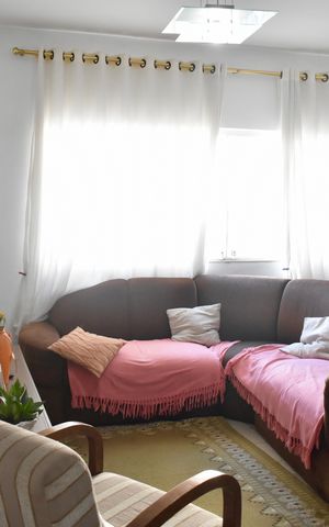 Casa à venda com 133m², 3 quartos e 4 vagas Casa à venda com 133m², 3 quartos e 4 vagasSala