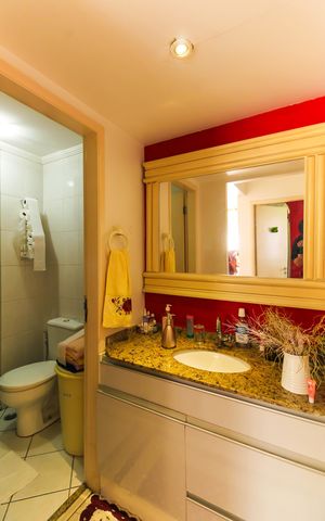 Apartamento para alugar com 70m², 2 quartos e 2 vagas Apartamento para alugar com 70m², 2 quartos e 2 vagasBanheiro