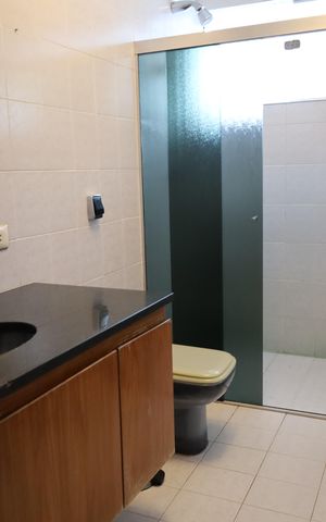 Casa à venda com 945m², 4 quartos e 2 vagasBanheiro